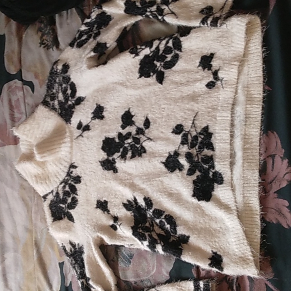 Vince Camuto mohair turtleneck XS sweater
